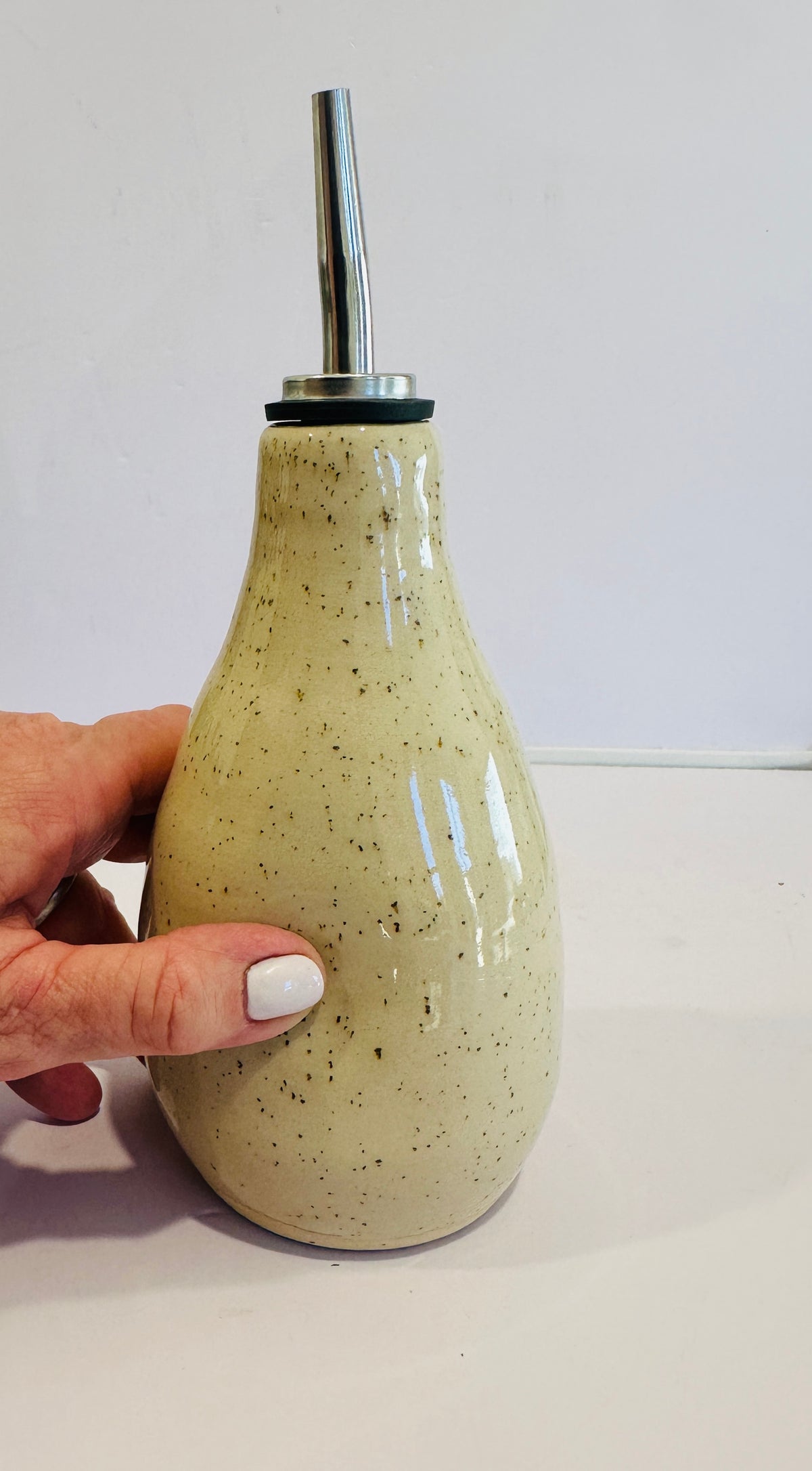 oil pourer | nude (pre-order available)