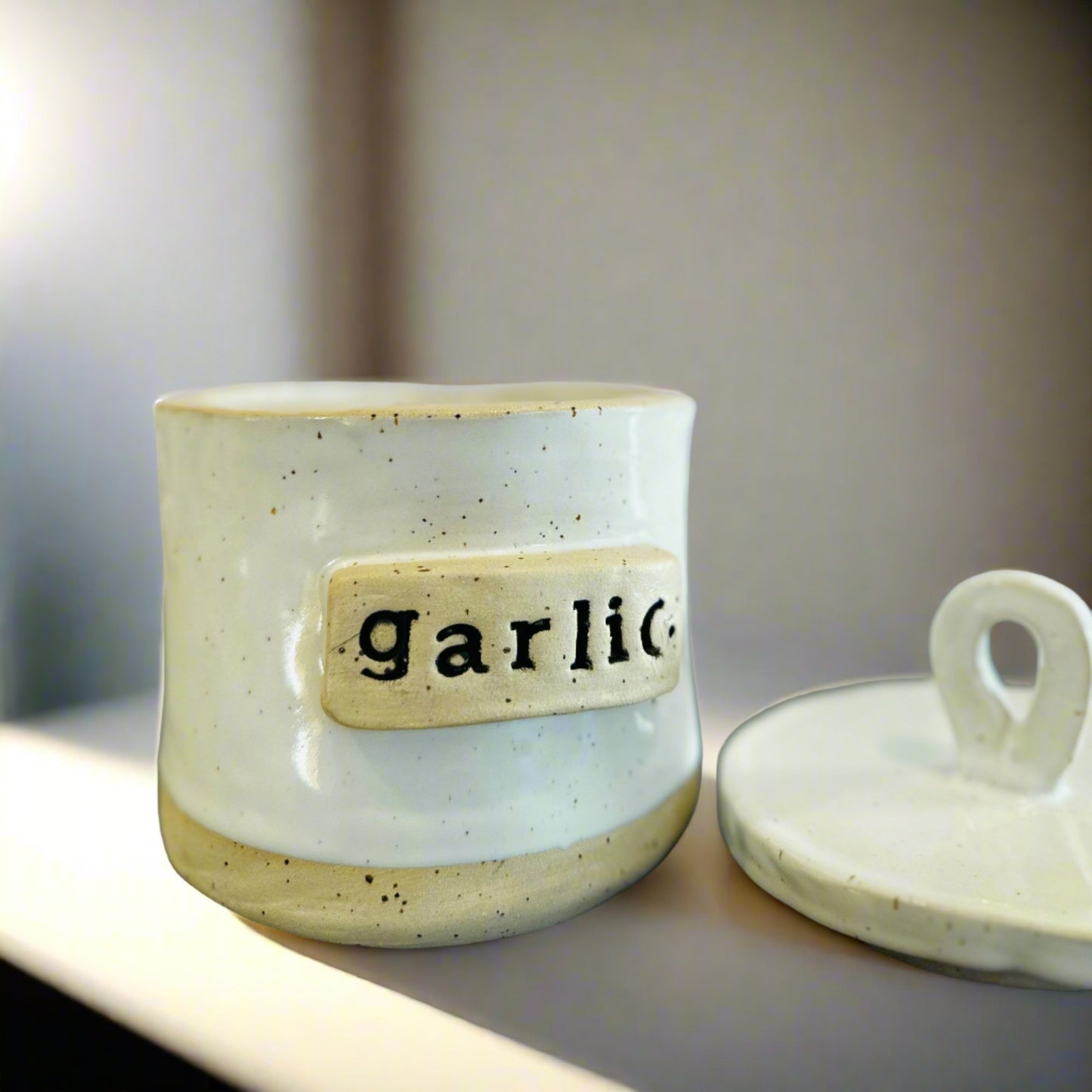 rustic series | garlic pot | speckled