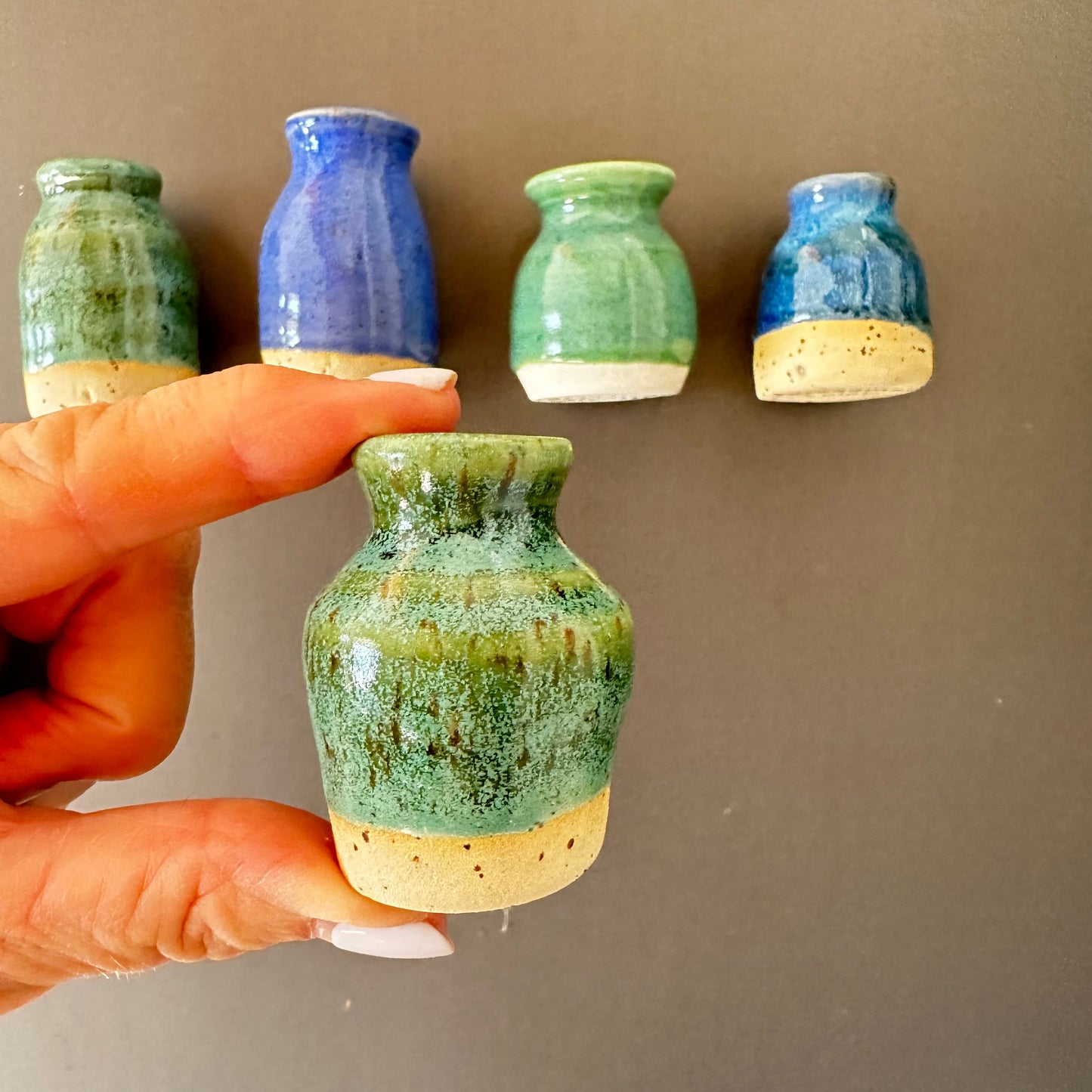 vase | mini magnet